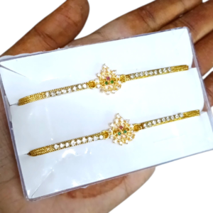 Traditional Rectangle Plain Basikalu Basikam Basingam with Free Kalyana Bindi Pack and Handmade Thazampoo Maroon Kumkum, Ethnic Theme, 1 Pair (Bs0001)